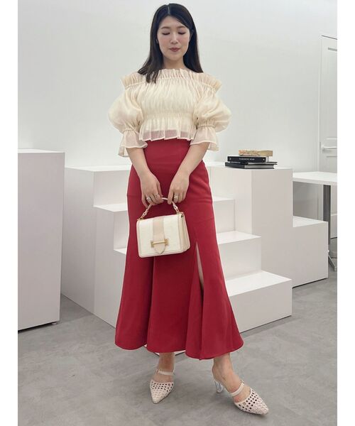 MERCURYDUO(マーキュリーデュオ)の「2WAYオフショルシャーリングブラウス(シャツ/ブラウス・レディース・アイボリー/ブラック/ブルー/ラベンダー・FREE)」の8枚目の写真