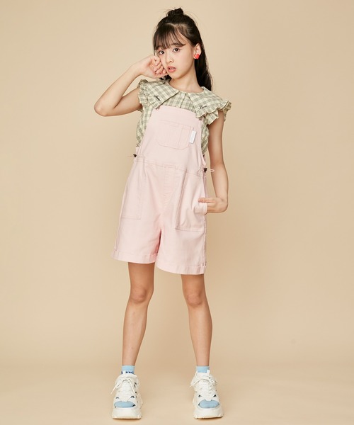JENNI love（ジェニィラブ）の「【ウエスト調整可・ストレッチ素材】カラーショートサロペ（サロペット/オーバーオール・キッズ・サックスブルー/ラベンダー/ピンク・130cm/140cm/150cm/160cm）」の14枚目の写真