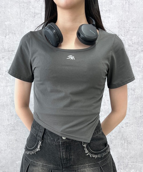 Figments(フィグメンツ)の「アシンメトリーヘムカットソー(Tシャツ/カットソー・レディース・ブラック/スミクロ・FREE)」の18枚目の写真