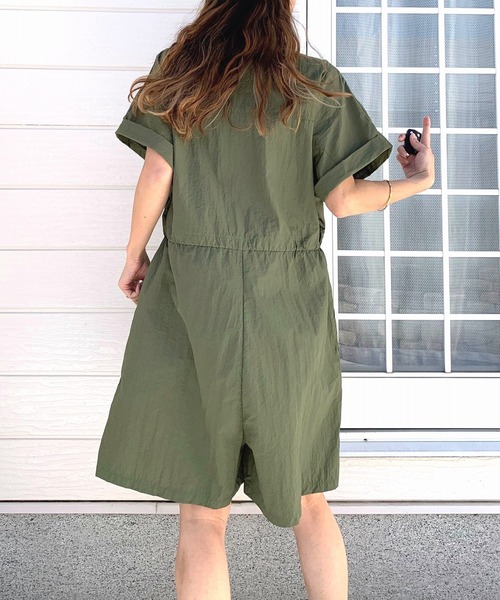 Q（キュー）の「サファリショートコンビネゾン（つなぎ/オールインワン・レディース・ライトグレー/オリーブ・MEDIUM）」の7枚目の写真