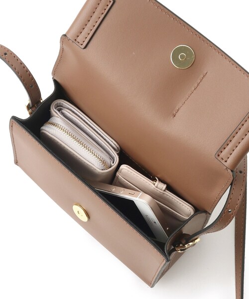 MILOS(ミロス)の「MILOS(ミロス)【別注】バックルショルダーバッグ(ショルダーバッグ・レディース・オフホワイト/ブラウン系・00)」の4枚目の写真