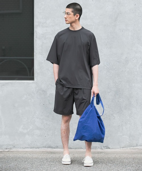 URBAN RESEARCH（アーバンリサーチ）の「『撥水』『UR TECH MoLight』T-SHIRTS（Tシャツ/カットソー・メンズ・ブラック/グリーン系その他/グレー・MEDIUM/LARGE）」の17枚目の写真