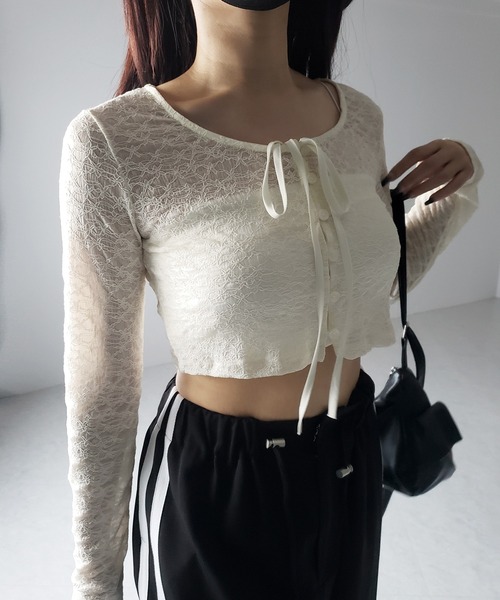 me+em select(ミームセレクト)の「【 2WAY 】クロスストラップリボンショートレースカーディガン / cross strap ribbon short lace cardigan(カーディガン/ボレロ・レディース・ブラック/アイボリー・FREE)」の6枚目の写真