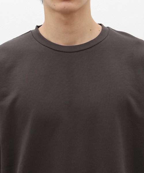 EDIFICE（エディフィス）の「ライト フレンチテリー ショートスリーブ クルーネック Tシャツ（Tシャツ/カットソー・メンズ・チャコールグレー/ホワイト/マスタード・MEDIUM/LARGE）」の8枚目の写真