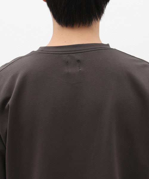 EDIFICE（エディフィス）の「ライト フレンチテリー ショートスリーブ クルーネック Tシャツ（Tシャツ/カットソー・メンズ・チャコールグレー/ホワイト/マスタード・MEDIUM/LARGE）」の9枚目の写真