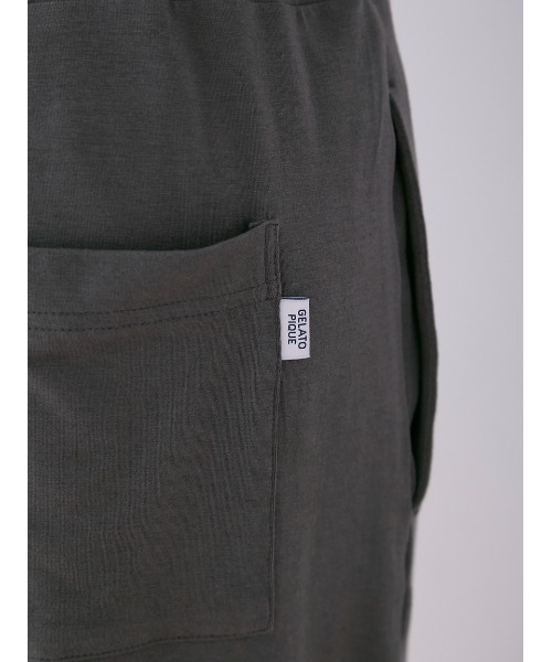 gelato pique(ジェラートピケ)の「【HOMME】レーヨンラインロゴTシャツ&ハーフパンツセット(ルームウェア/パジャマ・メンズ・オフホワイト/ネイビー/ダークグレー・MEDIUM/LARGE)」の8枚目の写真