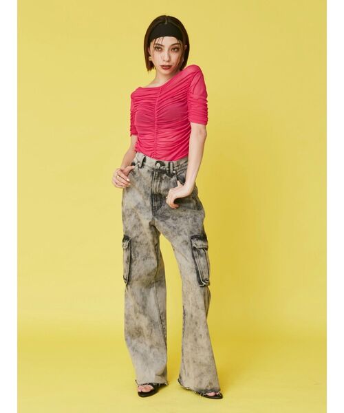 EVRIS（エヴリス）の「ブリーチデニムカーゴパンツ（デニムパンツ・レディース・ブラック/ピンク・MEDIUM/SMALL）」の3枚目の写真