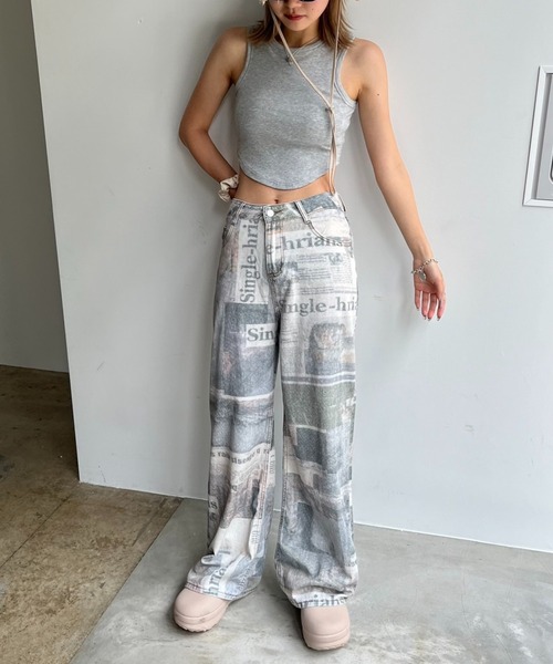 BLONDEY（ブロンディ）の「グラフィックプリントデニムパンツ（デニムパンツ・レディース・ベージュ・SMALL/MEDIUM）」の4枚目の写真