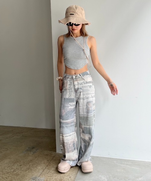 BLONDEY（ブロンディ）の「グラフィックプリントデニムパンツ（デニムパンツ・レディース・ベージュ・SMALL/MEDIUM）」の5枚目の写真