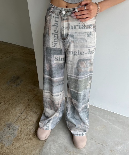 BLONDEY（ブロンディ）の「グラフィックプリントデニムパンツ（デニムパンツ・レディース・ベージュ・SMALL/MEDIUM）」の2枚目の写真