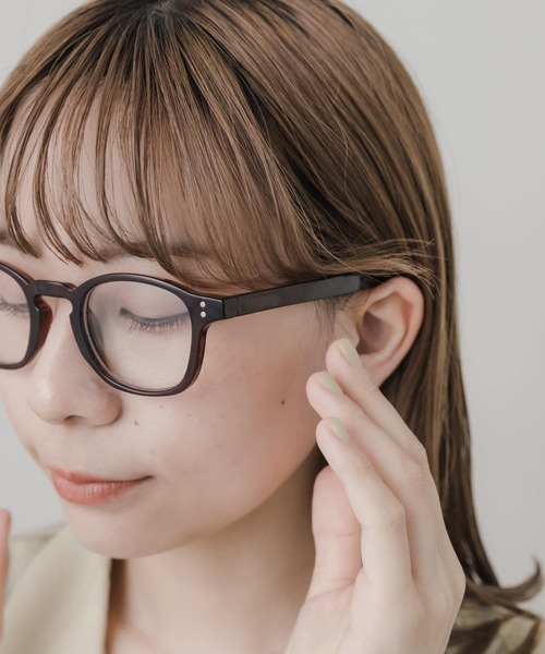 SMELLY(スメリー)の「ウェリントンフレームダテメガネ(メガネ・レディース・ブラウン/ブラック・-)」の17枚目の写真