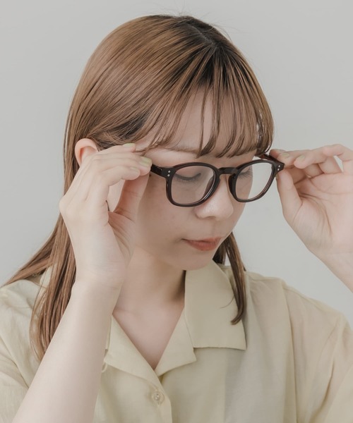 SMELLY(スメリー)の「ウェリントンフレームダテメガネ(メガネ・レディース・ブラウン/ブラック・-)」の11枚目の写真