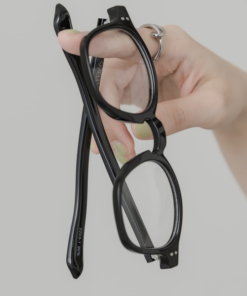 SMELLY(スメリー)の「ウェリントンフレームダテメガネ(メガネ・レディース・ブラウン/ブラック・-)」の13枚目の写真