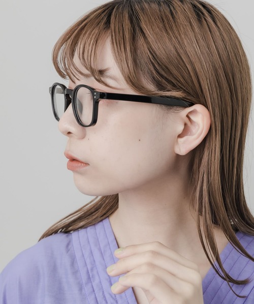 SMELLY(スメリー)の「ウェリントンフレームダテメガネ(メガネ・レディース・ブラウン/ブラック・-)」の14枚目の写真