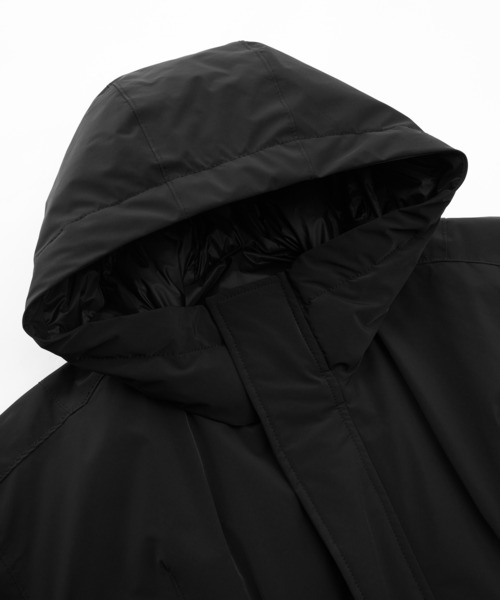 JNBY(ジェーエヌビーワイ)の「Mermaid Silhouette Work Down Coat / ダウンコート /ジャケット(ダウンジャケット/コート・レディース・ベージュ/ブラック・36/34/40/38)」の4枚目の写真