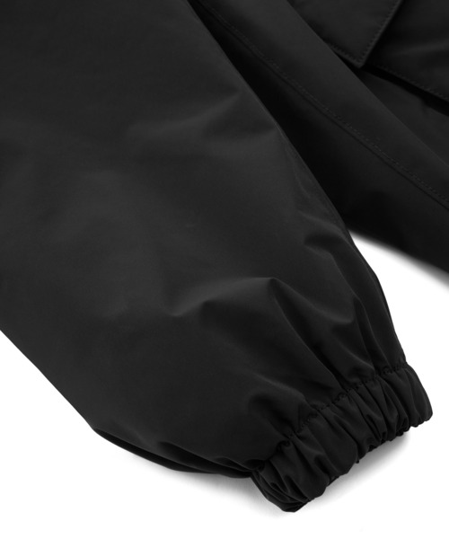 JNBY(ジェーエヌビーワイ)の「Mermaid Silhouette Work Down Coat / ダウンコート /ジャケット(ダウンジャケット/コート・レディース・ベージュ/ブラック・36/34/40/38)」の5枚目の写真