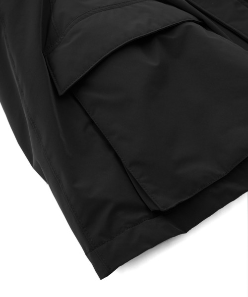 JNBY(ジェーエヌビーワイ)の「Mermaid Silhouette Work Down Coat / ダウンコート /ジャケット(ダウンジャケット/コート・レディース・ベージュ/ブラック・36/34/40/38)」の6枚目の写真