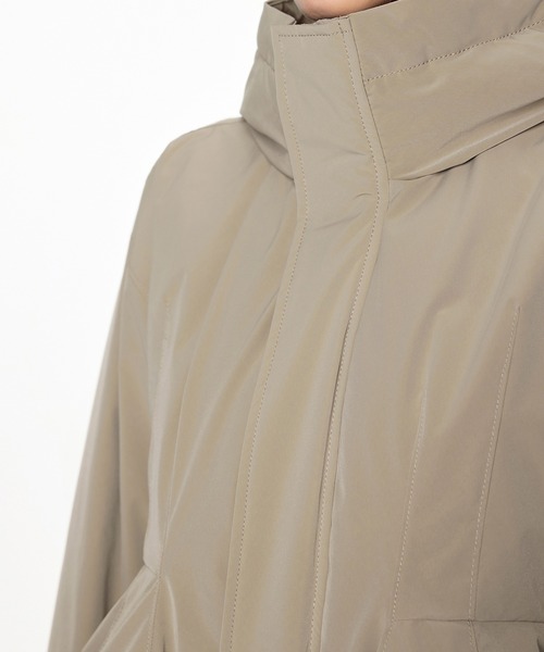 JNBY(ジェーエヌビーワイ)の「Mermaid Silhouette Work Down Coat / ダウンコート /ジャケット(ダウンジャケット/コート・レディース・ベージュ/ブラック・36/34/40/38)」の16枚目の写真