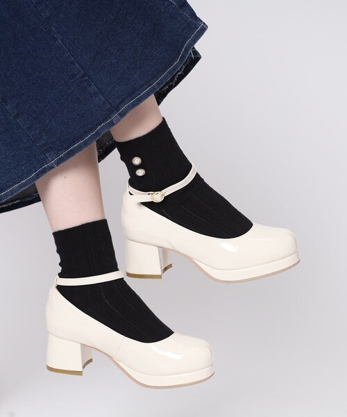 cs T&P(シーエスティーアンドピー)の「厚底ストラップ付プレーンパンプス(パンプス・レディース・ブラック系1/アイボリー系1/ブラック・S/M/L/LL)」の19枚目の写真