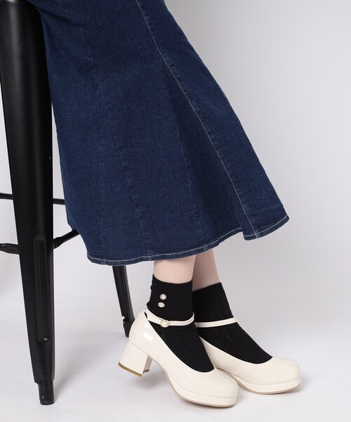 cs T&P(シーエスティーアンドピー)の「厚底ストラップ付プレーンパンプス(パンプス・レディース・ブラック系1/アイボリー系1/ブラック・S/M/L/LL)」の16枚目の写真