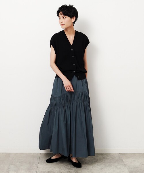 OPAQUE.CLIP（オペークドットクリップ）の「シャーリング切替ボリュームフレアスカート【洗濯機洗い可】（スカート・レディース・ブラック/ネイビー・36/38）」の8枚目の写真