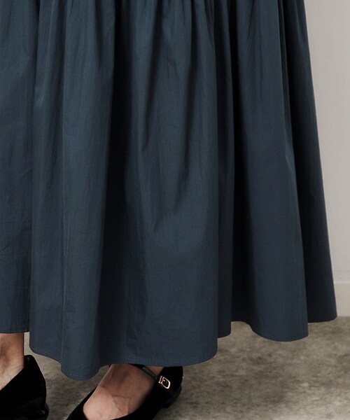 OPAQUE.CLIP（オペークドットクリップ）の「シャーリング切替ボリュームフレアスカート【洗濯機洗い可】（スカート・レディース・ブラック/ネイビー・36/38）」の15枚目の写真