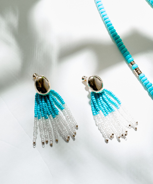 VIS（ビス）の「バイカラービーズイヤリング（イヤリング・レディース・ターコイズブルー/ピンク・FREE）」の2枚目の写真