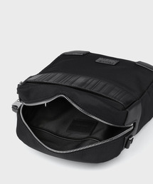 Paul Smith（ポールスミス）の「シャドーストライプ ミニ