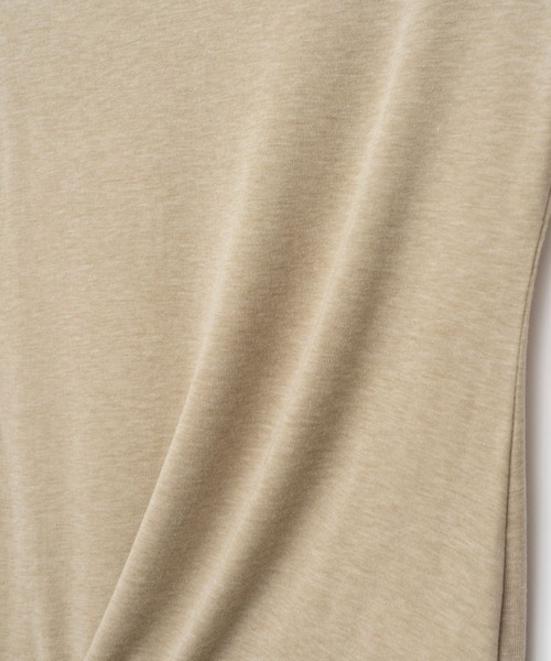 YOOU(ユー)の「ロングスリーブTシャツ/軽量素材 × シンプルデザイン(Tシャツ/カットソー・レディース・ベージュ/グレー/ブラック・FREE)」の10枚目の写真