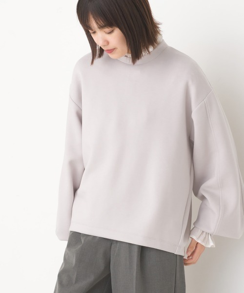 OMNES(オムネス)の「ソフトダンボールニットバックジップボリューム袖プルオーバー(Tシャツ/カットソー・レディース・モカ/ブラック/オフホワイト/グレイッシュベージュ・FREE)」の7枚目の写真