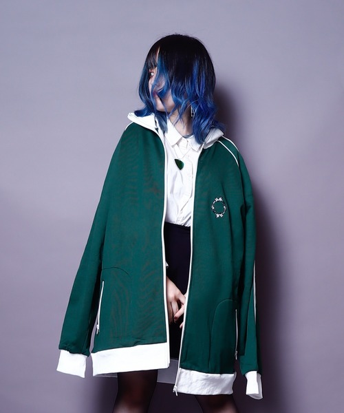 AFYF(エーエフワイエフ)の「AFYF TRACK JERZY/ビッグシルエット トラックジャケット(ブルゾン・レディース・ブラック/ワイン/ダークグリーン/オレンジ・FREE)」の3枚目の写真