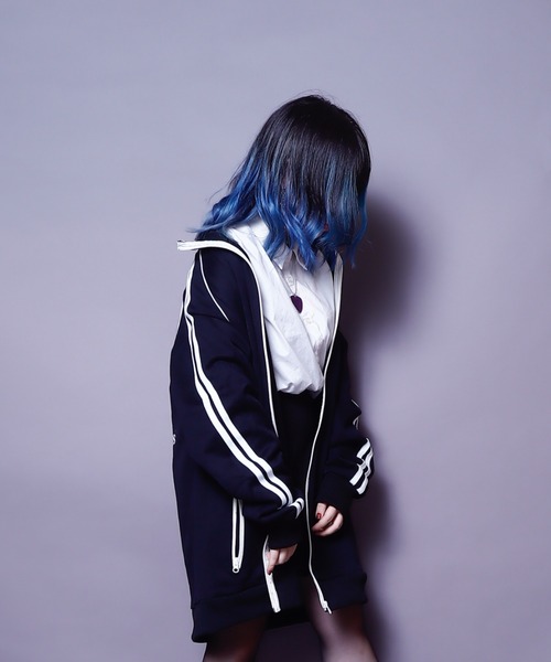 AFYF(エーエフワイエフ)の「AFYF TRACK JERZY/ビッグシルエット トラックジャケット(ブルゾン・レディース・ブラック/ワイン/ダークグリーン/オレンジ・FREE)」の6枚目の写真