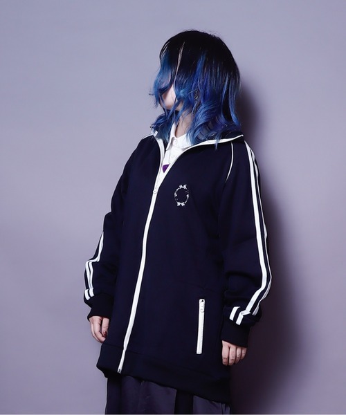 AFYF(エーエフワイエフ)の「AFYF TRACK JERZY/ビッグシルエット トラックジャケット(ブルゾン・レディース・ブラック/ワイン/ダークグリーン/オレンジ・FREE)」の9枚目の写真