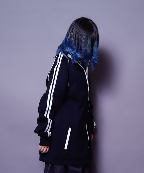 AFYF(エーエフワイエフ)の「AFYF TRACK JERZY/ビッグシルエット トラックジャケット(ブルゾン・レディース・ブラック/ワイン/ダークグリーン/オレンジ・FREE)」の10枚目の写真