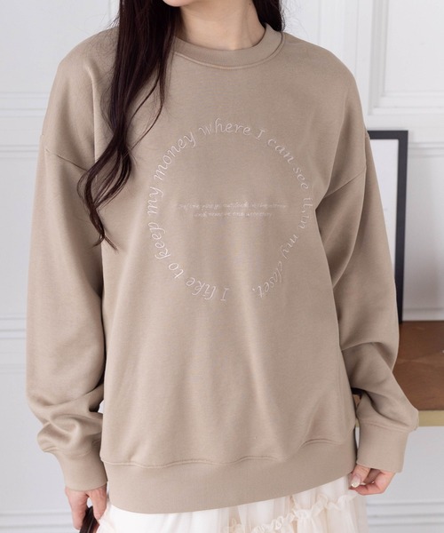 clear（クリア）の「サークル刺繍ロング丈スウェットトップス [ゆったりシルエット シンプル]≪2024AW新作≫（スウェット・レディース・アイボリー/イエロー系その他/ベージュ/ネイビー・F）」の3枚目の写真