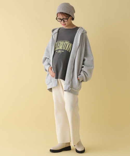 LEPSIM（レプシィム）の「【産前・産後対応】マタニティ／ふくれプリントロゴロンT　200104（マタニティウェア/グッズ・レディース・オフホワイト/チャコールグレー・FREE）」の10枚目の写真