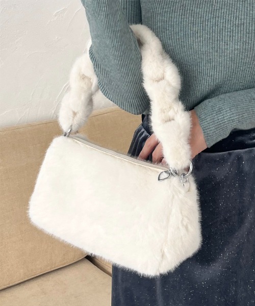 セール】ハートチャーム付き ワンハンドルフェイクファーバッグ