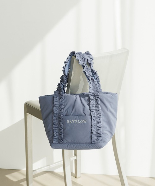 BAYFLOW（ベイフロー）の「[マチが広くて使いやすい]フリルロゴトートM（トートバッグ・レディース・ブラック/ブルーグレー・FREE）」の9枚目の写真