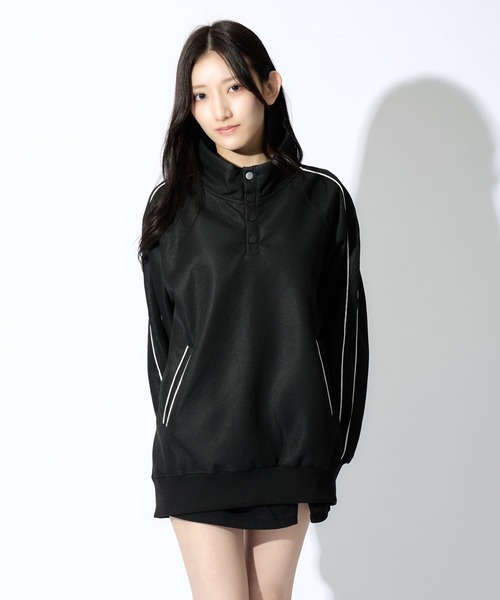 ALLuRing ChaRm（アリュリングチャーム）の「Side Line High Neck Over Sweat / サイドラインハイネックスウェット（スウェット・レディース・ブラック/グレー・M/L）」の15枚目の写真