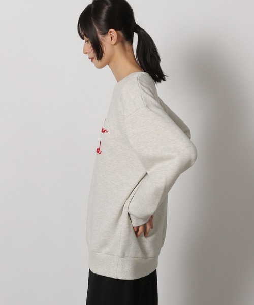 LAKOLE(ラコレ)の「裏起毛ブラシ刺繍スウェット / 234476(スウェット・レディース・チャコールグレー/オートミール/ベージュ・FREE)」の18枚目の写真