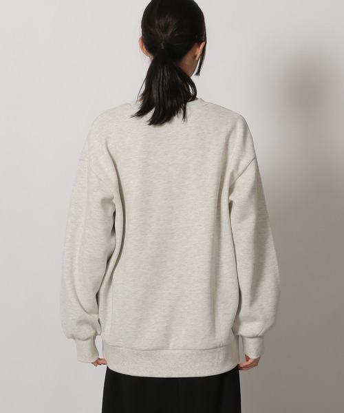 LAKOLE(ラコレ)の「裏起毛ブラシ刺繍スウェット / 234476(スウェット・レディース・チャコールグレー/オートミール/ベージュ・FREE)」の19枚目の写真