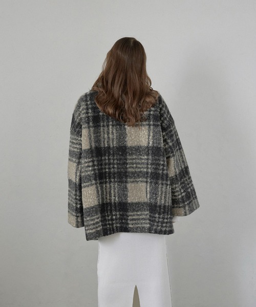 MINERTE(ミネルテ)の「【MINERTE】plaid pattern tailored middle coat / チェック柄テーラードミドルコート(チェスターコート・レディース・ベージュ/グリーン/ブラック・FREE)」の11枚目の写真