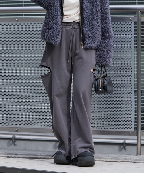 RAY CASSIN(レイカズン)の「サイドスリットスウェットワイドパンツ(スウェットパンツ・レディース・グレー/チャコールグレー/ホワイト・FREE)」の19枚目の写真