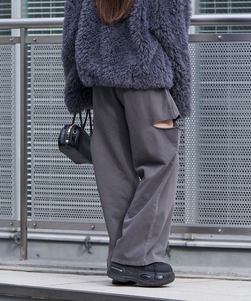 RAY CASSIN(レイカズン)の「サイドスリットスウェットワイドパンツ(スウェットパンツ・レディース・グレー/チャコールグレー/ホワイト・FREE)」の18枚目の写真