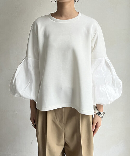 DouDou(ドゥドゥ)の「【WEB限定】バルーンスリーブプルオーバー(Tシャツ/カットソー・レディース・オフホワイト/ブラック・FREE)」の12枚目の写真