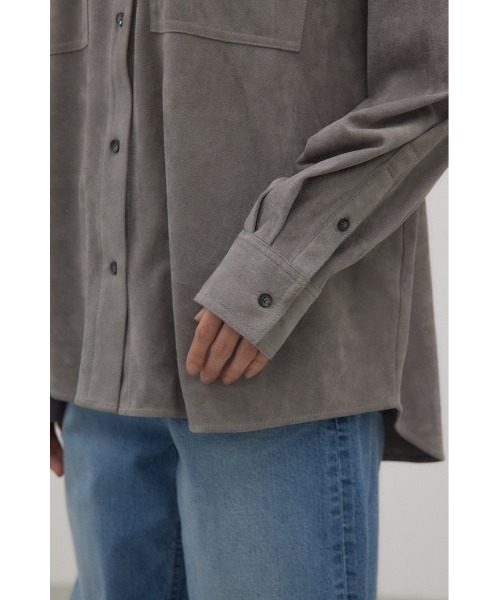 crie conforto(クリーコンフォルト)の「フェイクスエードシャツ 秋服 / 羽織り / 長袖(シャツ/ブラウス・レディース・キャメル/グレー・FREE)」の4枚目の写真