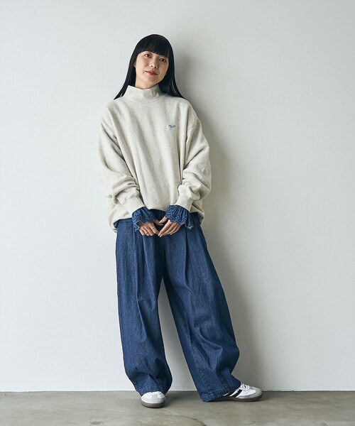 PENNEYS(ぺニーズ)の「Penneys(ぺニーズ)別注 モチモチ裏起毛ハイネックスウェット(スウェット・レディース・ライトグレー/ダークグレー/オレンジ系その他/ケリーグリーン・M/L)」の9枚目の写真
