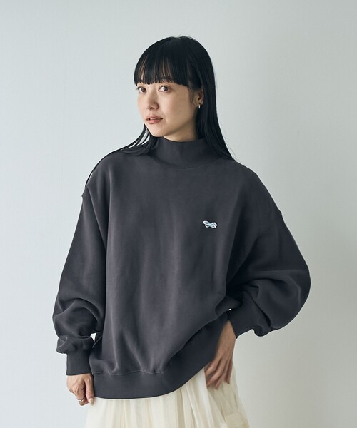 PENNEYS(ぺニーズ)の「Penneys(ぺニーズ)別注 モチモチ裏起毛ハイネックスウェット(スウェット・レディース・ライトグレー/ダークグレー/オレンジ系その他/ケリーグリーン・M/L)」の13枚目の写真