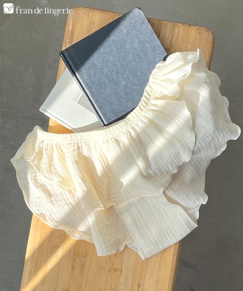 fran de lingerie（フランデランジェリー）の「可愛くて楽ちんなフリルのふんどしタイプのショーツ選べるデザイン 「からだゆるめるナイトショーツ」（ショーツ・レディース・ブラック系その他2/ベージュ系1/ブラック系その他/グレー系2/ピンク系その他/ピンク系その他3/クリーム/ライトグリーン系/ブラック系その他3/ベージュ系/セージグリーン・L/M/LL/3L）」の5枚目の写真