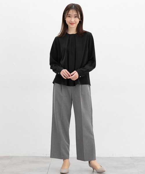 Honeys（ハニーズ）の「タック使いブラウス（シャツ/ブラウス・レディース・ブラック/クリーム/ホワイト/グレイッシュブルー・M/3L/S/LL/L）」の8枚目の写真